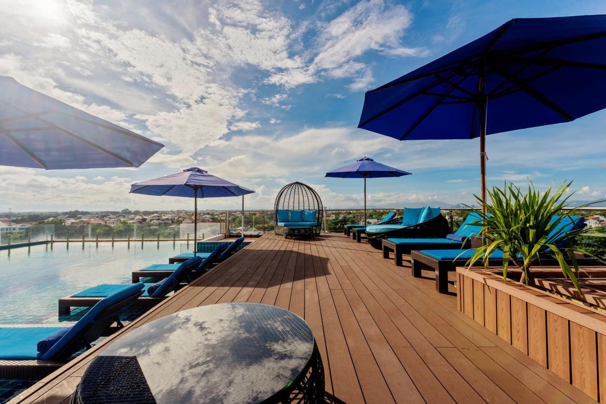 Qualia De Hotel Hoi An - Rooftop Bar City View Eksteriør billede